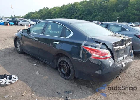 2015 Nissan Altima 2.5/2.5 S/2.5 Sl/2.5 Sv z USA, uszkodzony, nr VIN 1N4AL3APXFN309243